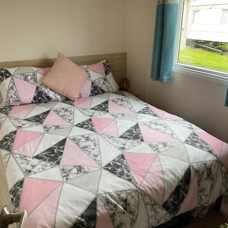 32 Elm Walk Otel Whitley Bay Dış mekan fotoğraf