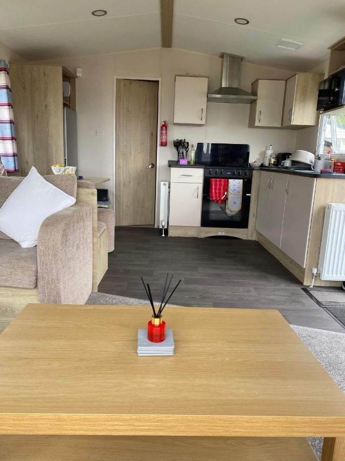 32 Elm Walk Otel Whitley Bay Dış mekan fotoğraf