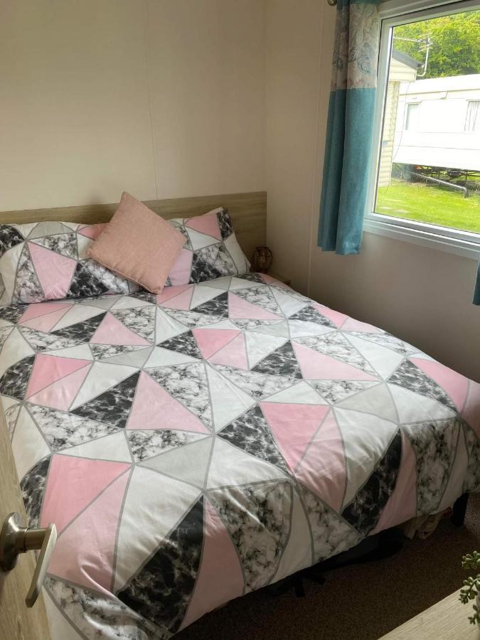 32 Elm Walk Otel Whitley Bay Dış mekan fotoğraf