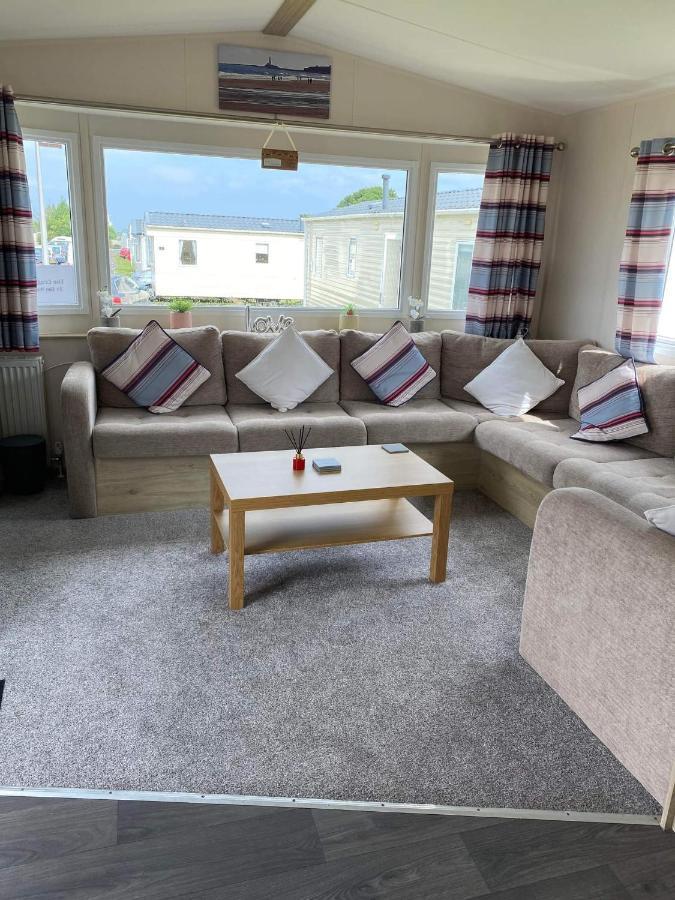 32 Elm Walk Otel Whitley Bay Dış mekan fotoğraf